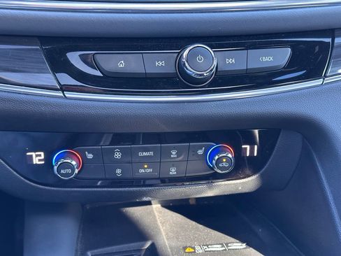 Used 2022 Buick Enclave Essence w/ Experience Buick Package image 38