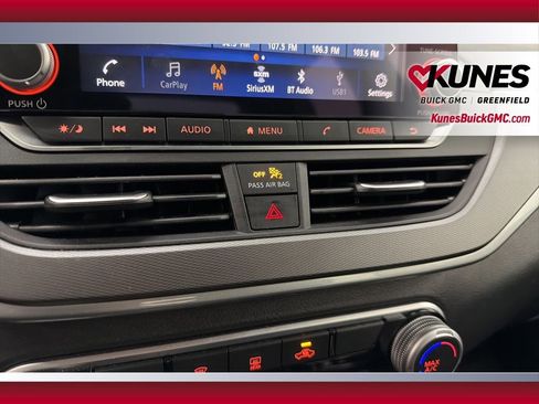 Used 2025 Nissan Altima 2.5 SR image 24