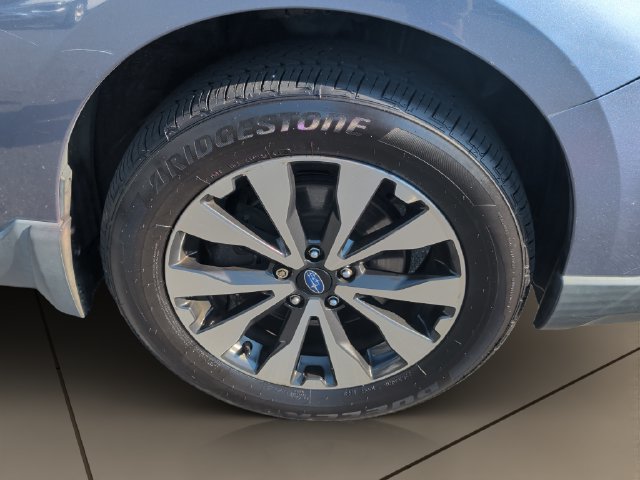 Used 2017 Subaru Outback 2.5i Limited AWD/4WD image 22