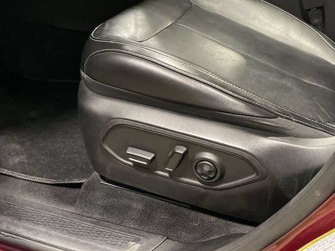 Used 2021 Jeep Grand Cherokee L Limited RWD image 14