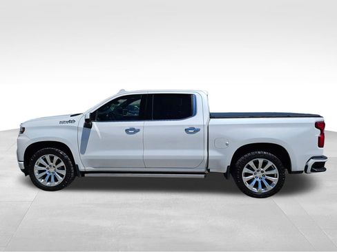 Used 2019 Chevrolet Silverado 1500 High Country w/ Technology Package AWD/4WD image 11