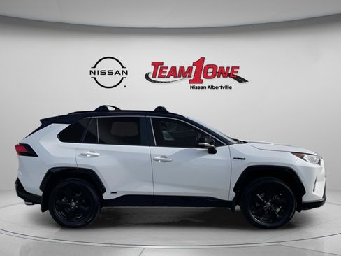 Used 2020 Toyota RAV4 XSE image 16