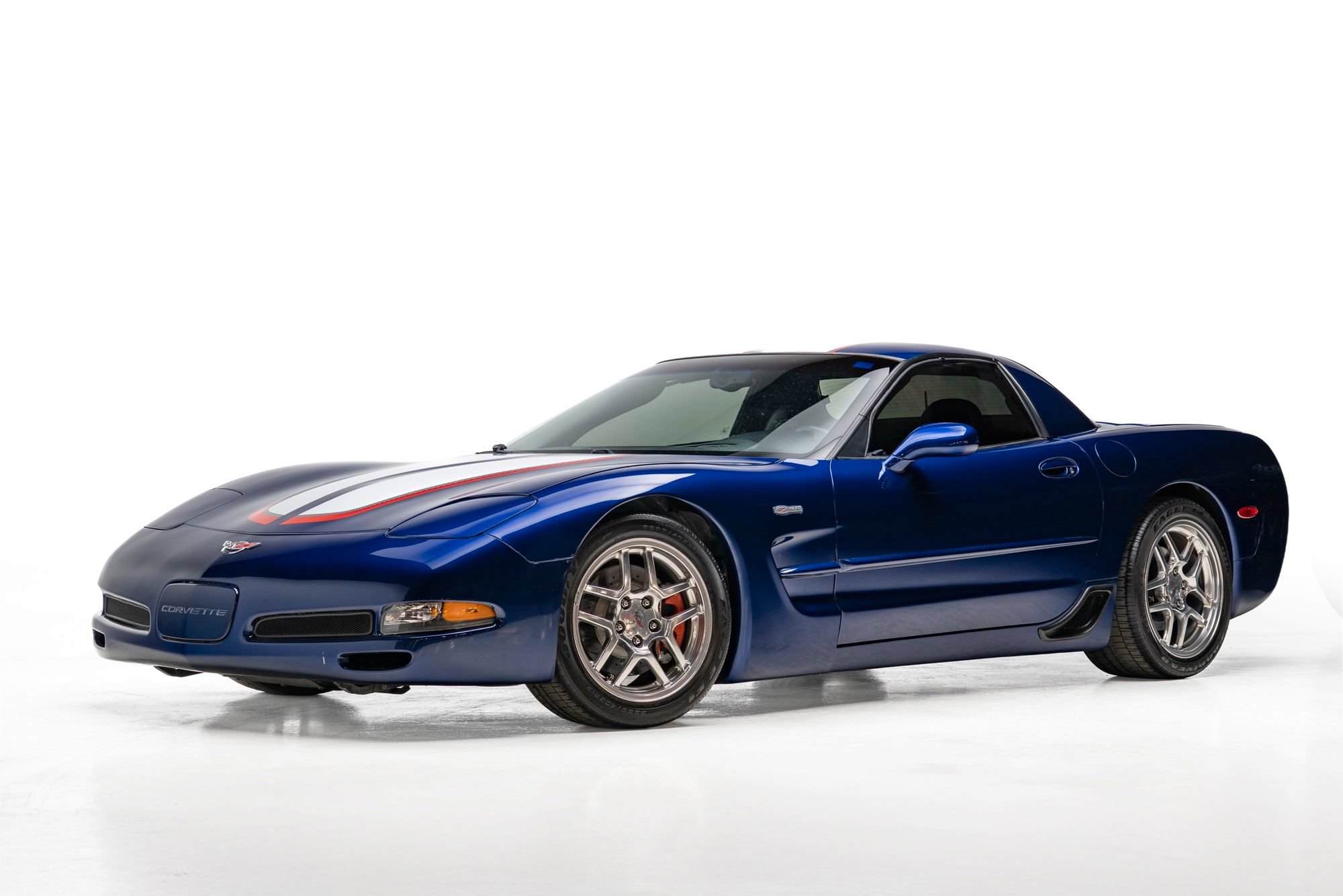 Used 2004 Chevrolet Corvette Z06 w/ Z06 Preferred Equipment Group RWD image 4