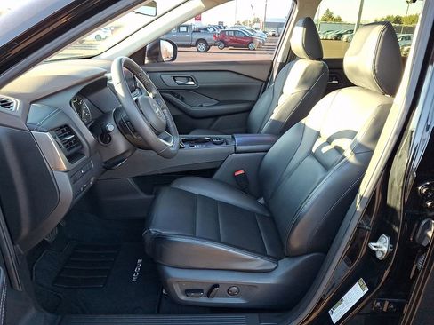 Certified 2023 Nissan Rogue SV w/ SV Premium B Package image 14