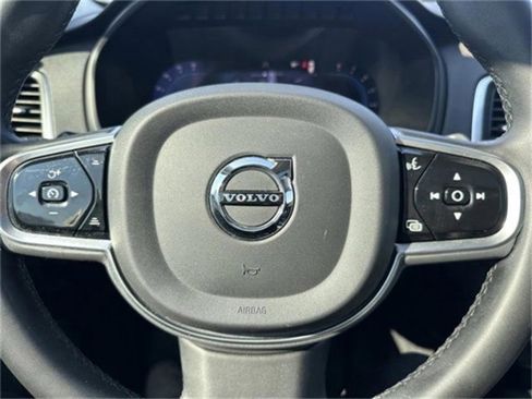 Used 2023 Volvo XC90 B5 Core image 22