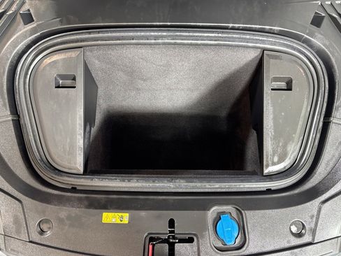 Used 2023 Audi e-tron GT Premium Plus image 28