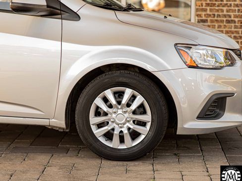 Used 2017 Chevrolet Sonic LS image 10