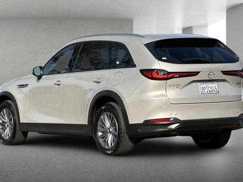 Certified 2025 MAZDA CX-90 3.3 Turbo w/ Preferred Package image 5