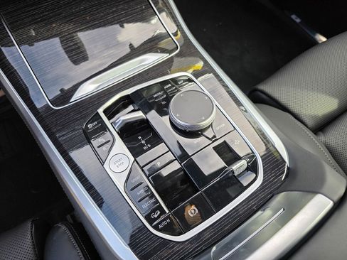 New 2026 BMW X5 xDrive50e w/ M Sport Package image 15