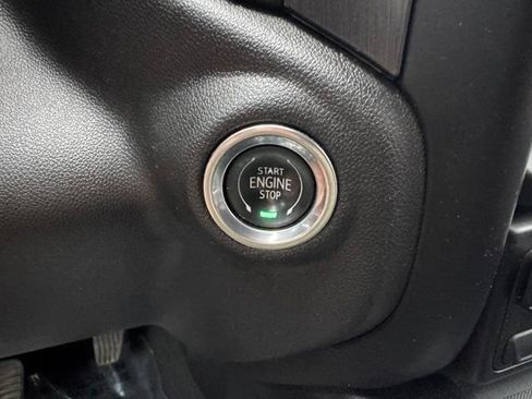 Used 2023 GMC Sierra 2500 AT4 w/ AT4 Premium Plus Package AWD/4WD image 19