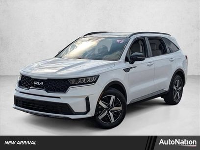 Used 2023 Kia Sorento S w/ Panoramic Sunroof Package