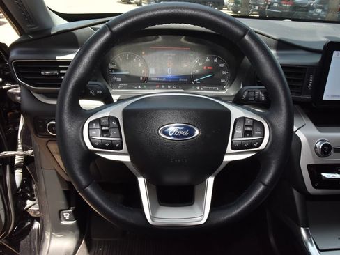 Certified 2023 Ford Explorer XLT w/ Equipment Group 202A AWD/4WD image 23