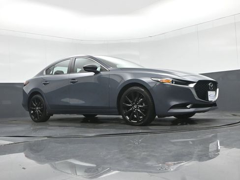 Used 2022 MAZDA MAZDA3 s image 52