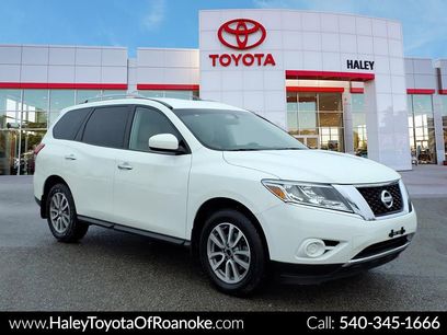 Used 2016 Nissan Pathfinder S