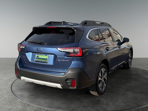 Used 2022 Subaru Outback Limited AWD/4WD image 9