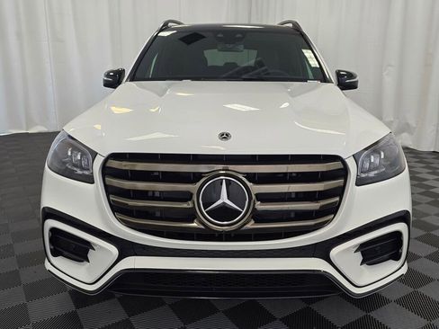New 2025 Mercedes-Benz GLS 580 4MATIC image 9