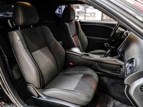 Used 2018 Dodge Challenger R/T w/ Blacktop Package image 27