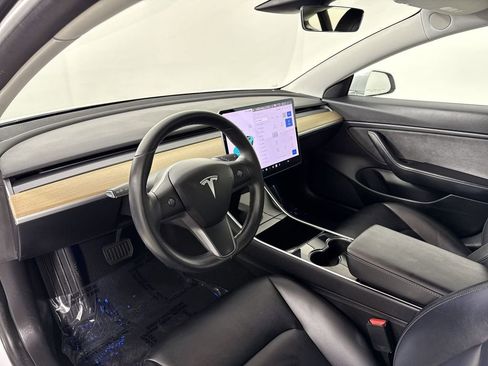 Used 2018 Tesla Model 3 Long Range image 4