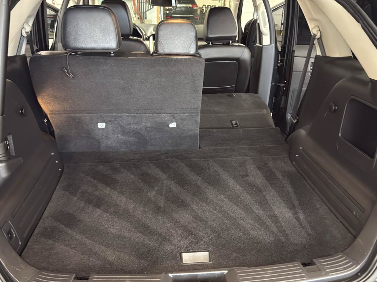 Used 2013 Ford Edge SEL FWD image 42