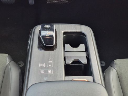 Used 2023 Nissan Ariya AWD image 26