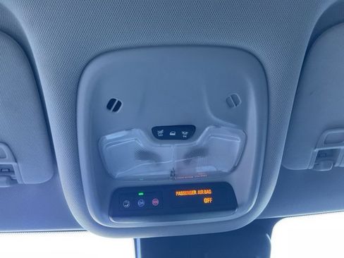 Used 2024 Chevrolet TrailBlazer LT image 17