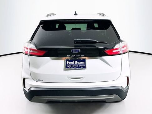 Used 2021 Ford Edge SE FWD image 9