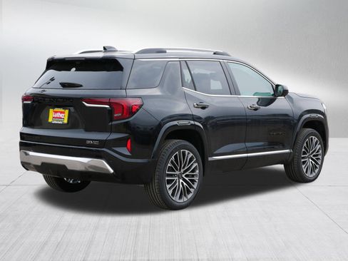 New 2026 GMC Terrain Denali w/ LPO, Black Badging Package AWD/4WD image 5