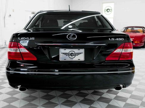 Used 2004 Lexus LS 430 RWD image 8