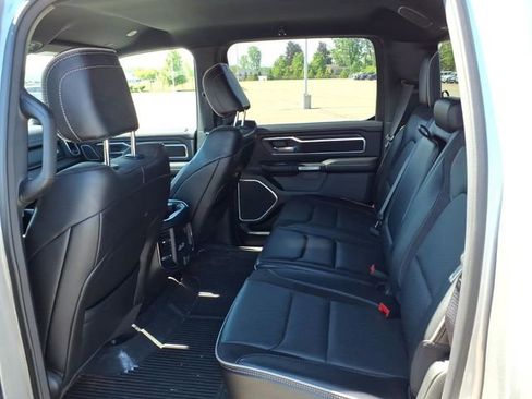 Used 2023 RAM 1500 Laramie AWD/4WD image 6