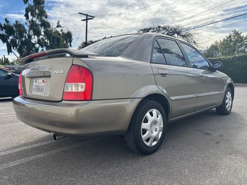 Used 2000 MAZDA Protege DX image 14
