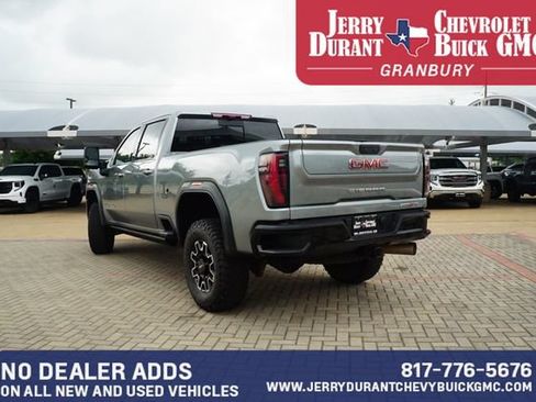 Used 2024 GMC Sierra 2500 AT4X AWD/4WD image 5