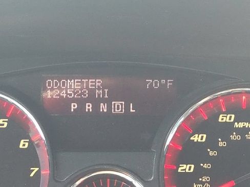 Used 2010 GMC Acadia SLE FWD image 39
