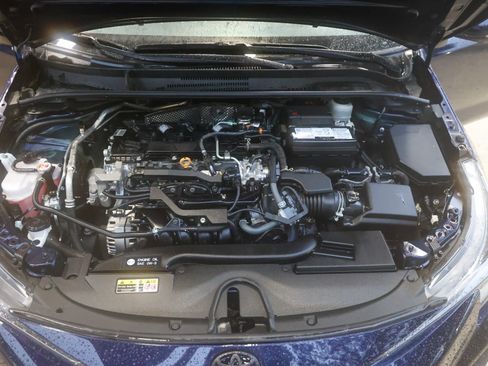 Certified 2025 Toyota Corolla SE FWD image 16