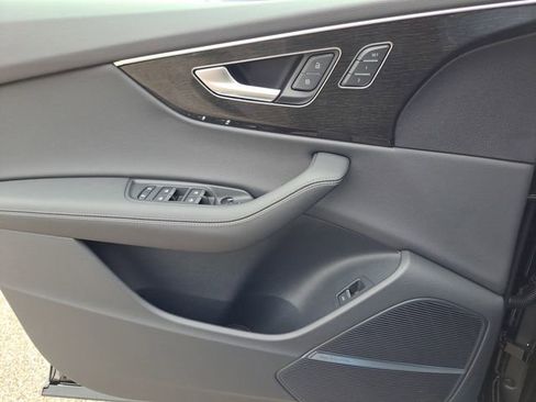 New 2026 Audi Q8 Premium Plus image 18