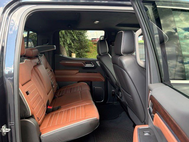 Used 2024 GMC Sierra 1500 Denali Ultimate AWD/4WD image 31
