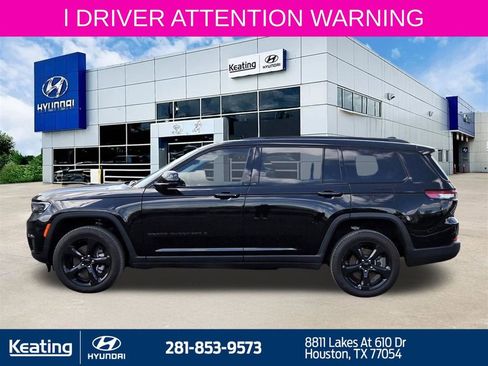 Used 2023 Jeep Grand Cherokee L Limited w/ Black Appearance Package AWD/4WD image 8