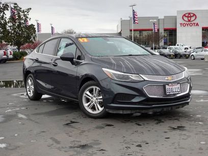 Used 2017 Chevrolet Cruze LT