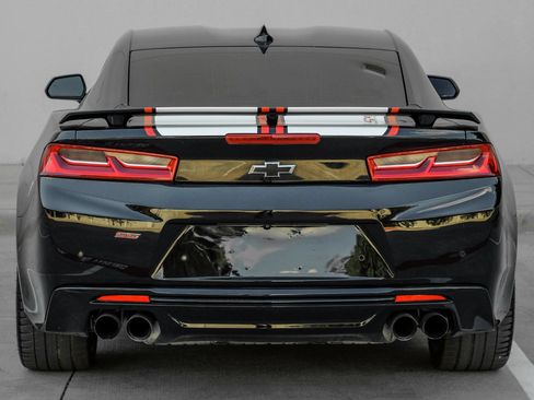 Used 2016 Chevrolet Camaro SS RWD image 7