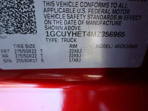 Used 2021 Chevrolet Silverado 1500 High Country w/ Technology Package image 30