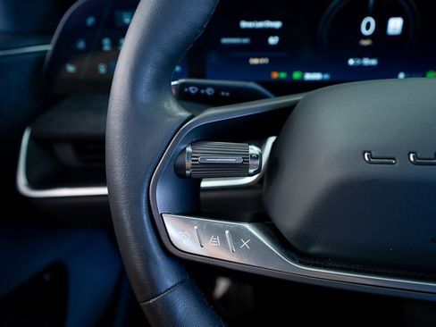 Used 2024 Lucid Air Touring AWD/4WD image 31