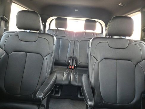 Used 2024 Jeep Grand Cherokee L Overland w/ Advanced Protech Group III image 57