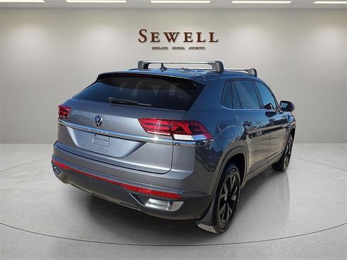 Used 2021 Volkswagen Atlas Cross Sport S image 4