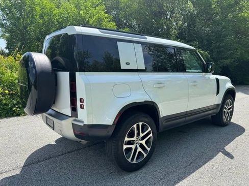 Used 2024 Land Rover Defender 110 S AWD/4WD image 5