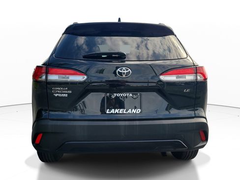 Used 2025 Toyota Corolla Cross LE FWD image 6