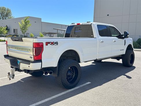 Used 2022 Ford F250 Platinum AWD/4WD image 8