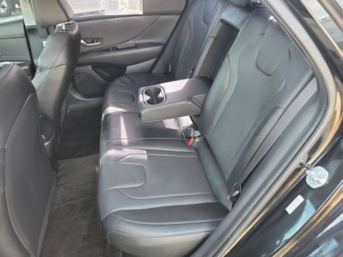 Certified 2023 Hyundai Elantra Limited FWD image 26
