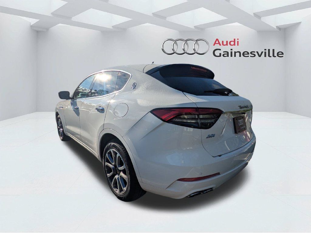 Used 2021 Maserati Levante S AWD/4WD image 7