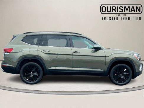 New 2026 Volkswagen Atlas SE image 2