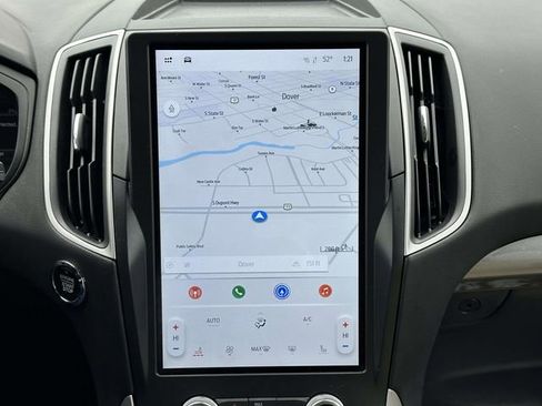 Used 2024 Ford Edge SEL w/ Convenience Package image 17