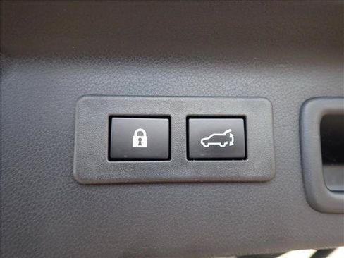 Used 2026 Subaru Forester Premium w/ Base/Premium Package AWD/4WD image 9